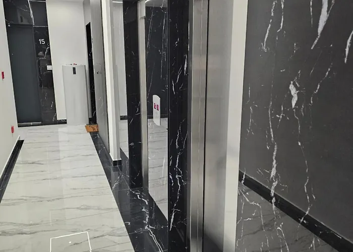 アパート Center ノヴィ・サド